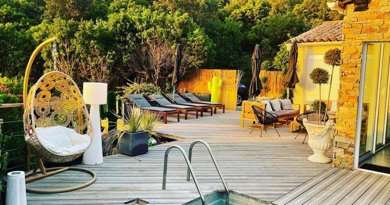 Villa Perla Saint-Tropez Cavalaire Sur Mer, 3-5 Chambres, Vue Mer, Piscine Chauffee Avril A Octobre Exterior photo